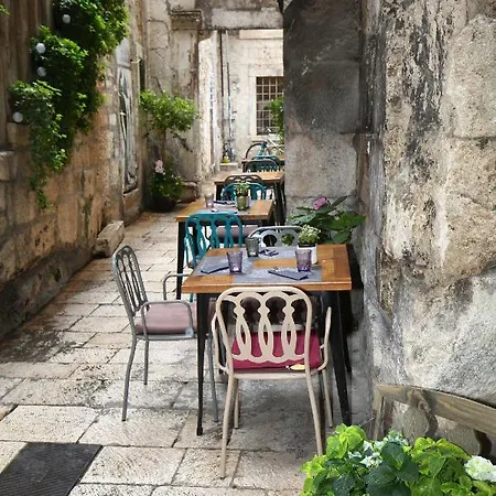 Luxury In Ancient City شقة *